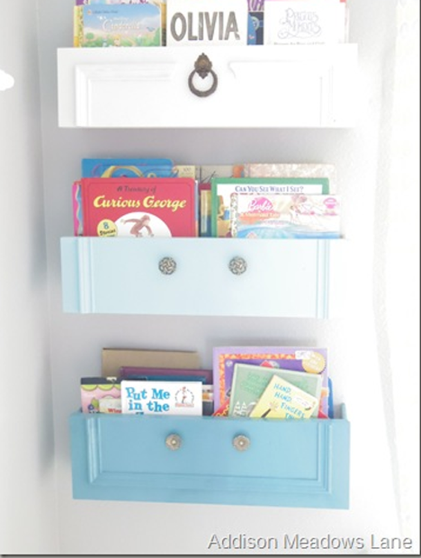 Her Dresser Broke, So She Took Out All The Drawers! Who Knew They Could Be Used For THIS?! - picture 4