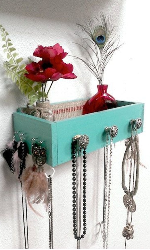 Her Dresser Broke, So She Took Out All The Drawers! Who Knew They Could Be Used For THIS?! - picture 9