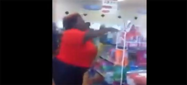 Her Food Stamp Card Was Declined..So What She Does In Response? Sickening! - picture 2