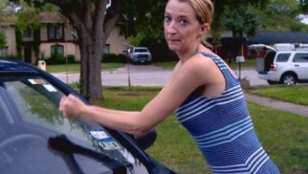 Here Is What This Woman Did When She Saw A Baby Trapped In A Hot Car - picture 2