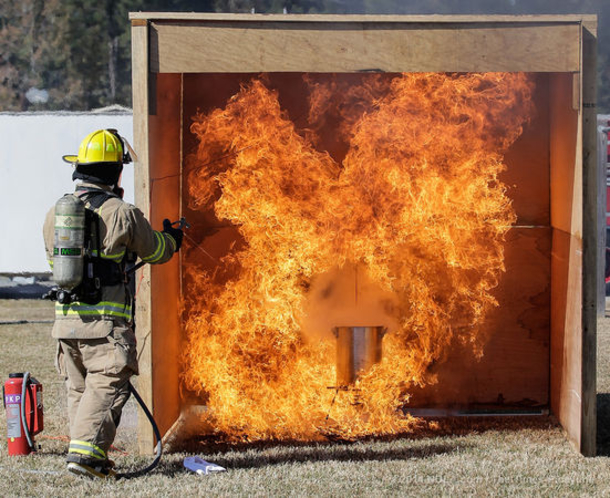 Here’s How NOT To Deep Fry A Turkey, And Why People Burn Their Homes [Video] - picture 2