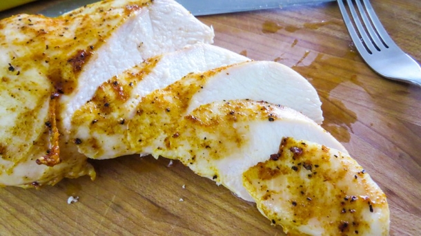 Here's The Best Trick For Cooking Chicken So It's Perfectly Moist And Tender - picture 6