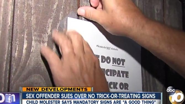 Here's Why Some Home Have A Mandatory No Trick-Or-Treat Sign Hanging Up (Photo) - picture 2