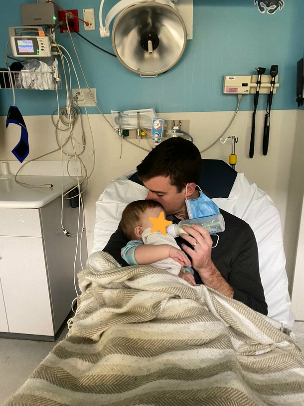 Heroic Dog saves baby girl’s life when she stops breathing in the middle of the night - picture 3