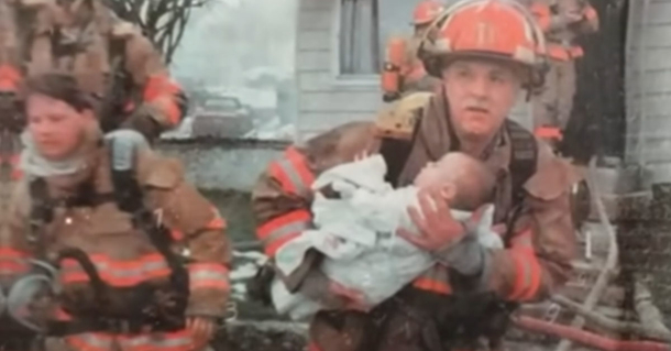 Heroic fireman saves baby—17 years later, he reunited with the girl he rescued, what a story! - picture 2