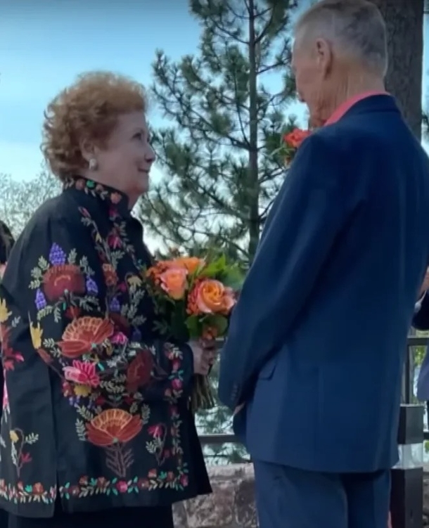 High school lovers who separated after graduation reunite and then marry — 65 years later! - picture 10