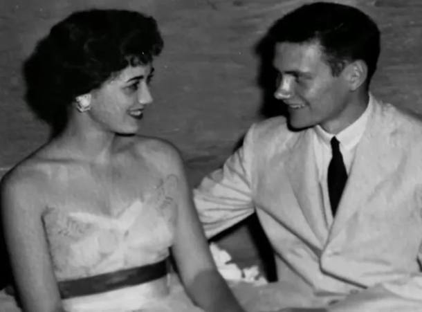 High school lovers who separated after graduation reunite and then marry — 65 years later! - picture 4