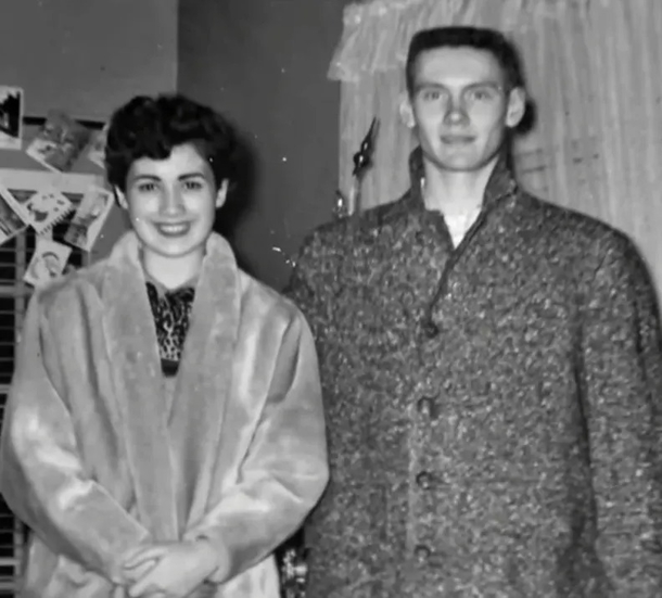 High school lovers who separated after graduation reunite and then marry — 65 years later! - picture 6