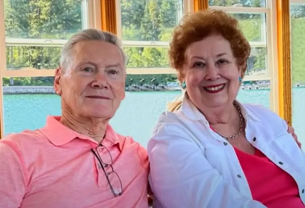 High school lovers who separated after graduation reunite and then marry — 65 years later! - picture 8