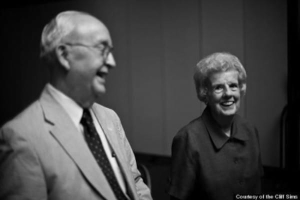 His Wife Of 60 Years Dies, Then He Looks In Her Checkbook And Sees A Note She Kept Hidden - picture 7