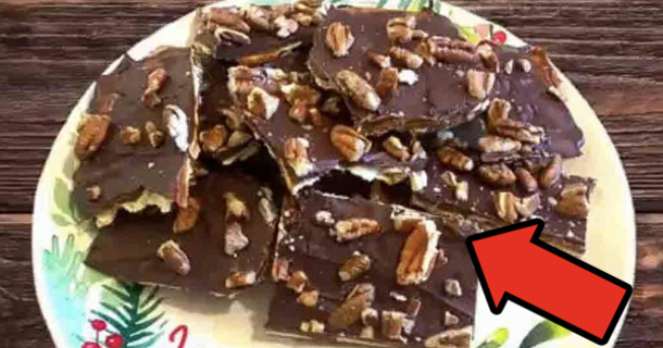 Holiday Magic in Every Bite: Easy Christmas Crack Recipe - picture 2