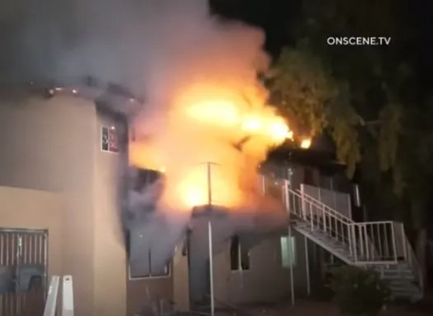 Homeless man has been called a hero for saving trapped family from huge apartment fire - picture 3