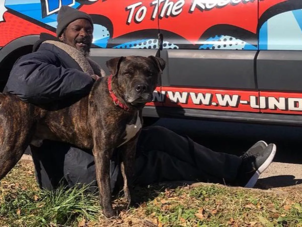 Homeless man saves animals from shelter after it catches fire – “I was really scared to go in there” - picture 2