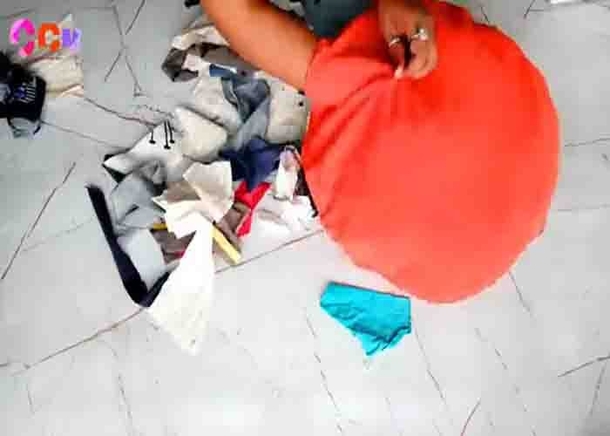 Homemade DIY Puff Pillows Using Old Clothes - picture 3