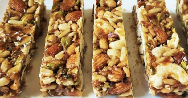Homemade Healthy Energy Nut Bar Recipe You Can Make At Home - picture 2