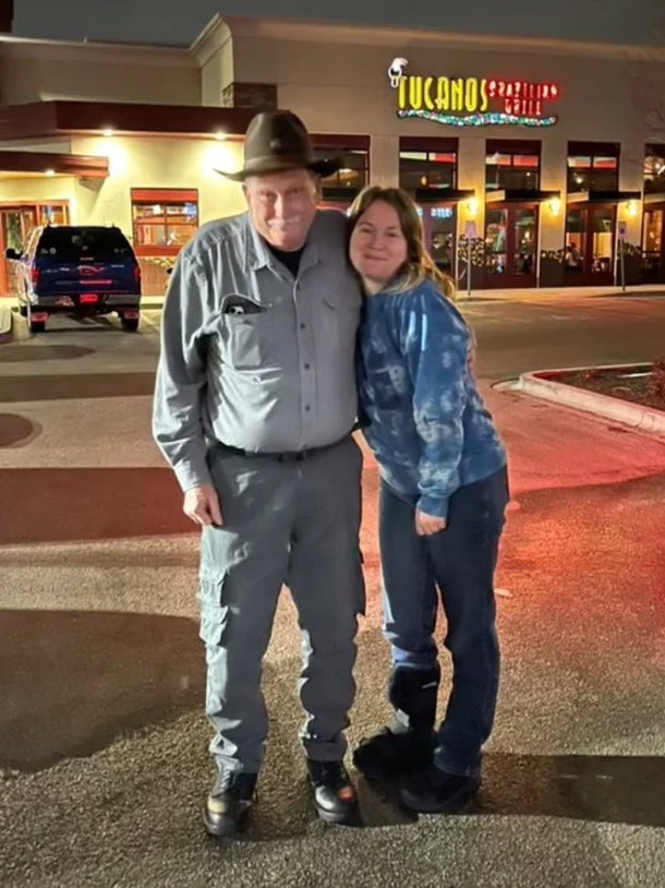 How One Random Delivery Changed This 71-Yr-Old DoorDash Driver’s Life Forever - picture 6