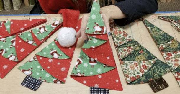 How To Make A Beautiful Christmas Tree Folded Napkin - picture 2