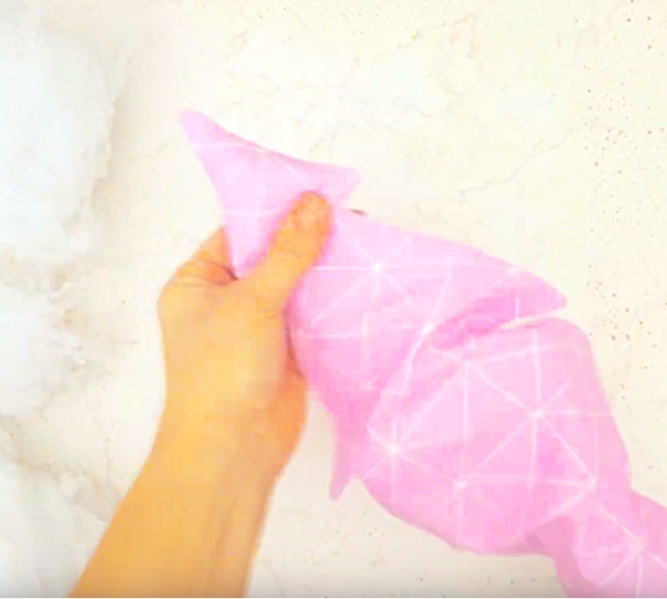 How To Make A Christmas Tree DIY Sew Pillow - picture 4