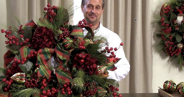 How to Make a DIY Christmas Wreath with Bows and Ornaments - picture 2
