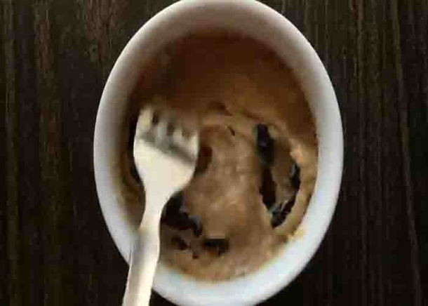 How To Make A Microwave Banana Cake (Recipe) - picture 3
