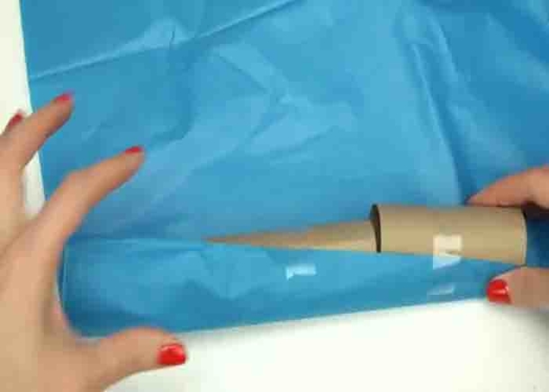 How To Make New Year Party Poppers For Beginners - picture 2