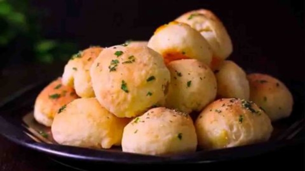 How To Make Tasty Garlic Cheese Bombs In 2023 (Recipe) - picture 2