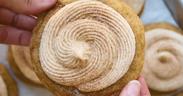 How to Make the Perfect Crumbl Cookies at Home - picture 2