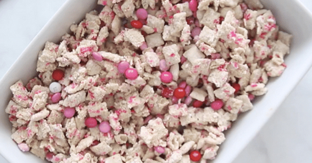 How To Make This Easy Valentine Cupid Chow Recipe - picture 2
