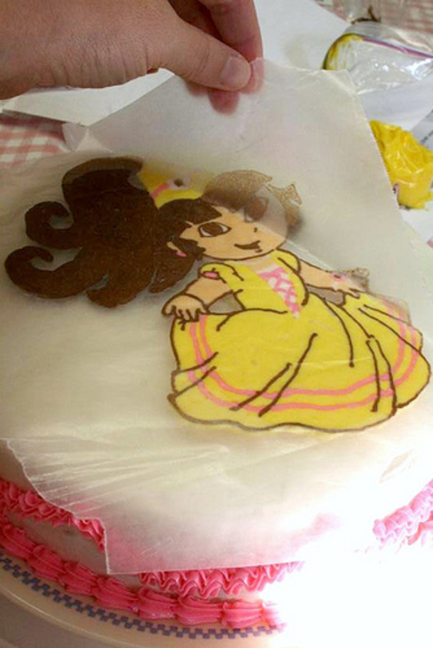 How To Transfer An Image Onto A Birthday Cake - picture 11