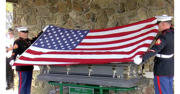 Hundreds gathered for funeral of US Veteran who had no known family, Rest In Peace - picture 2