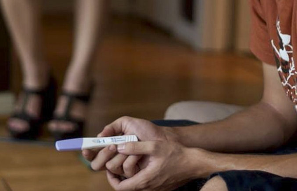 Husband Criticizes Stay-At-Home Wife, Then Sees A Positive Pregnancy Test — But It’s Not Hers - picture 6