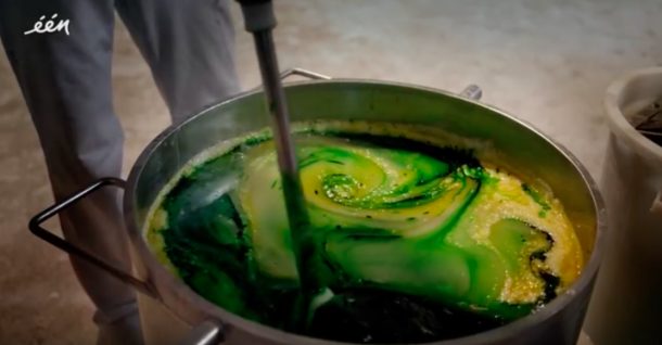 I Never Realized They Did This To Make Gummy Bears. After I Saw This Footage, I Will Never Eat Them Again - picture 3
