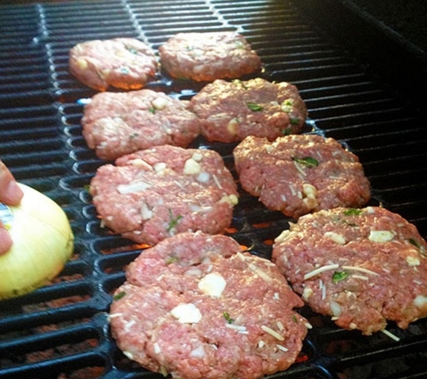 I Never Thought Of Doing THIS To My Hamburgers, But Now It Is My New Favorite Trick. SO Good! - picture 3