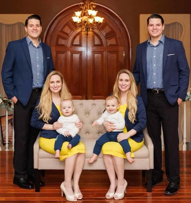 Identical Twin Sisters Who Wed Identical Twin Brothers Are Now Proud Parents of Adorable Babies! - picture 6
