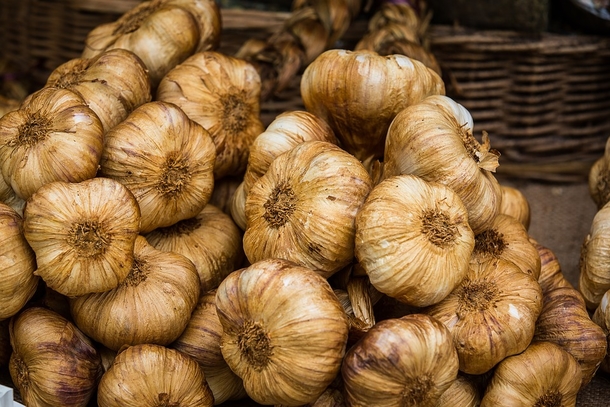 If You Consume 6 Cloves Of Roasted Garlic Everyday Your Body Will Feel Its Miracles! - picture 2