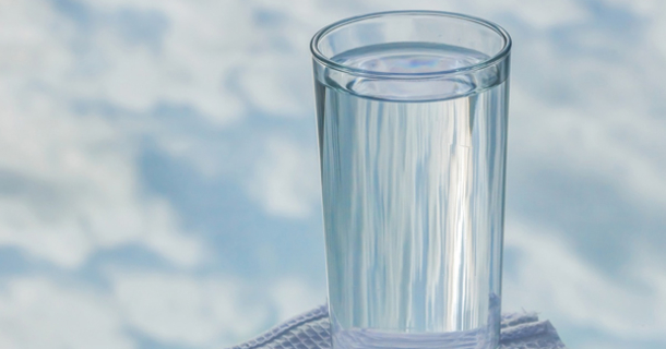 If You Drink Hot Water On An Empty Stomach Each Morning This Is What Happens To Your Body - picture 2