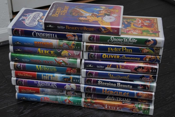 If You Have One Of These Old Disney Movies In Your Collection, It Would Be Worth Over $1000 - picture 3