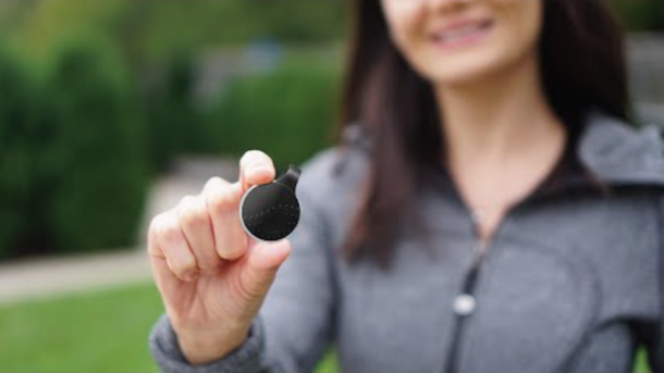 If You Notice A Woman Wearing This Small Black Circle. THIS Is What It Means.. - picture 2