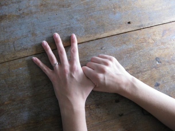 If You Rub Your Finger For 1 Minute, This Amazing Thing Happens To Your Body...Impressive! - picture 6