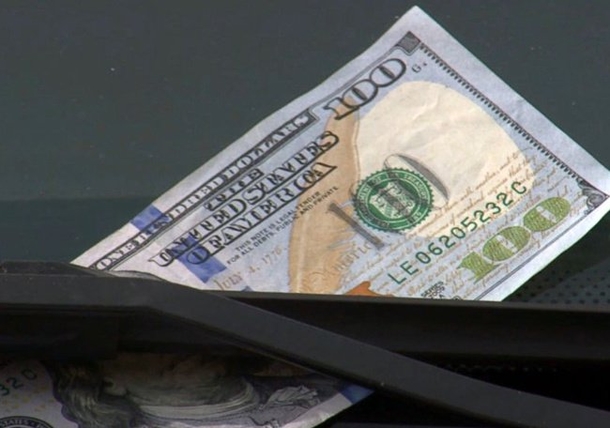 If You See A $100 Bill On Your Windshield Do NOT Pick It Up, Here’s Why... - picture 5