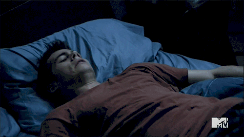 If You've Ever Woken Up Unable To Move, THIS Is What's Happening To You - picture 3