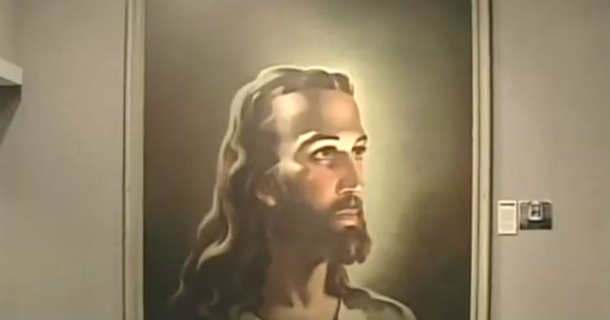 If You've Seen This Famous Painting Of Jesus Christ Then Learn This Little Known Secret (Video) - picture 2