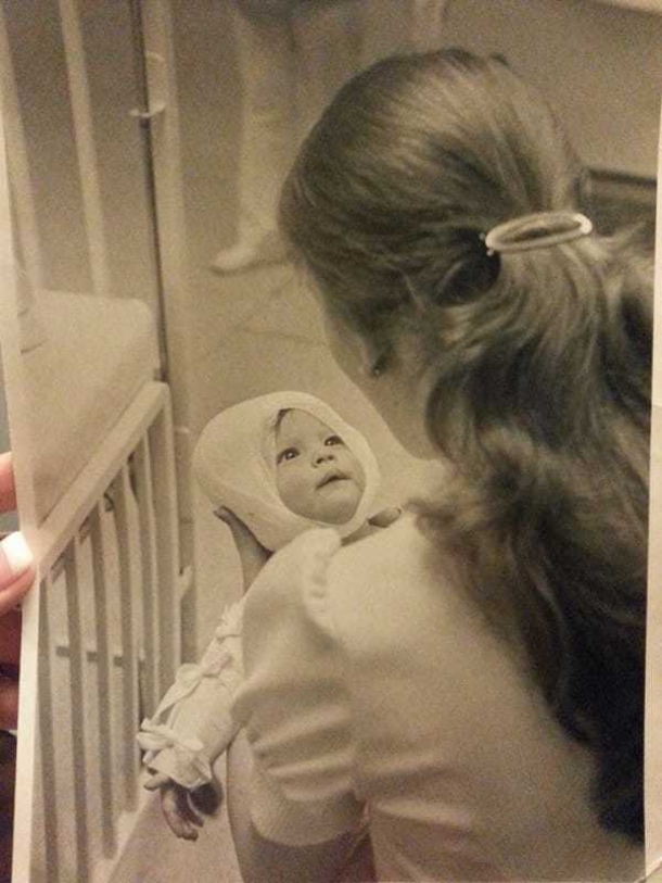 In 1977, Nurse saved a burned baby, over 30 years later she spots a picture on Facebook and freezes instantly - picture 2