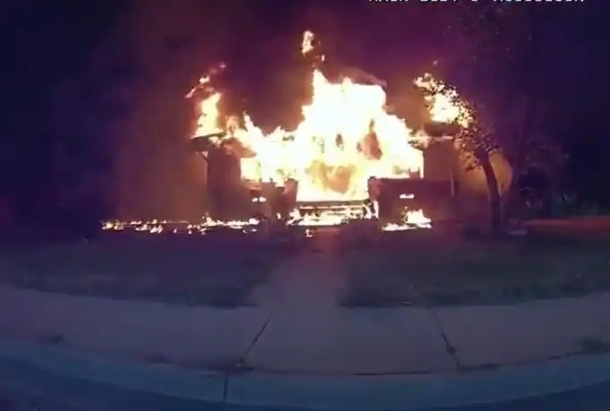 In a heroic act of bravery, a pizza delivery driver passing by a blazing house leaps into action, rescuing five children trapped inside. - picture 3