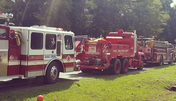 Inspiring: Fire Department Gives Away Free Hot Meals For Truck Drivers - God Bless Them And Our Truckers! - picture 3