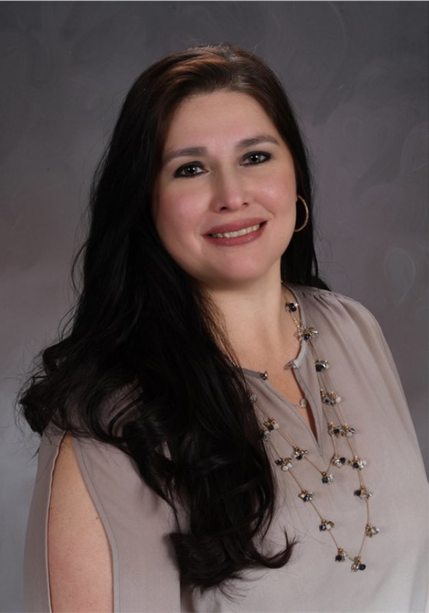 Irma Garcia identified as one of the teachers killed in Robb Elementary School tragedy - "She died a HERO" - picture 2