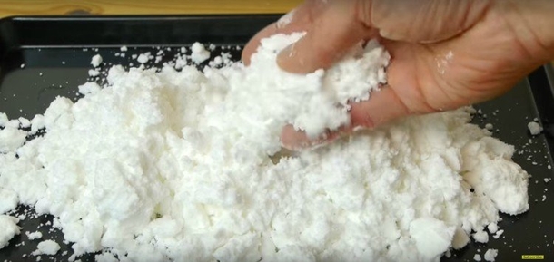 Kids, No Matter How Young Or Old They Are Will Love This 2-Ingredient Fake Snow - picture 2