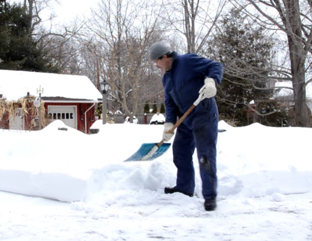 Learn How To Shovel Snow Without Hurting Your Back This Winter - picture 2
