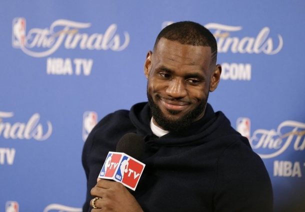 LeBron James Donates $41 Million To Send 1,100 Kids To College, Becomes 6th Most Charitable Athlete In World - picture 2