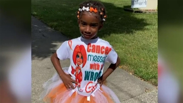 Little 6-year-old girl is now cancer free after months of treatment – celebrates with special parade - picture 4